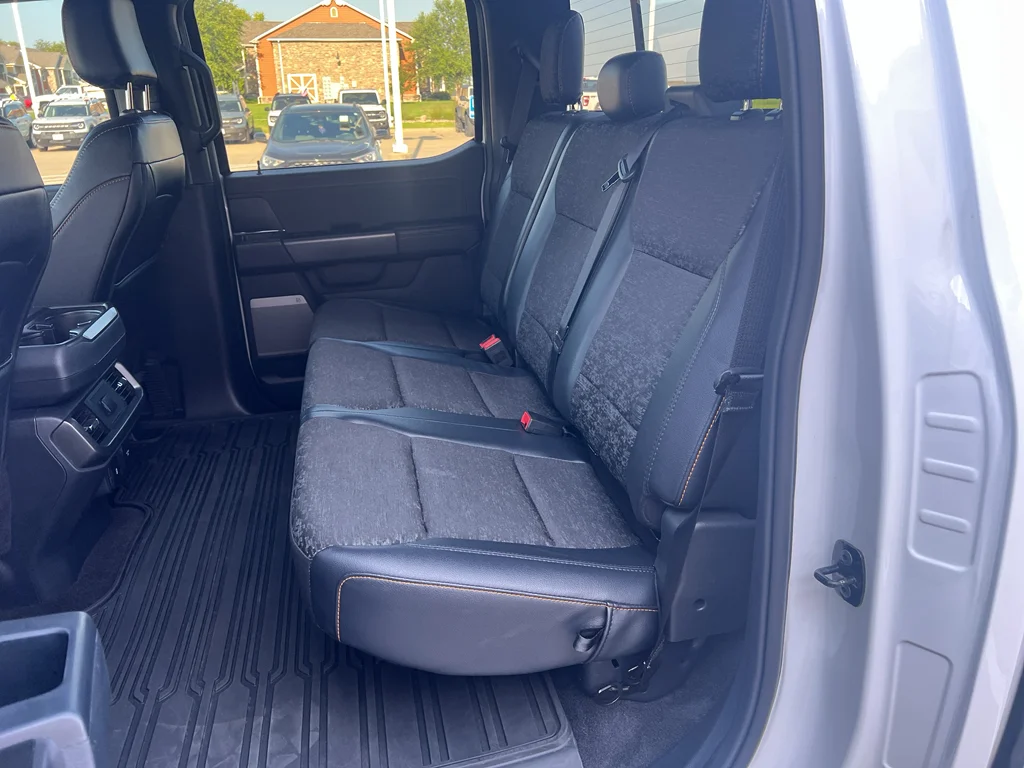 Used 2025 Oxford White Ford Tremor image 19
