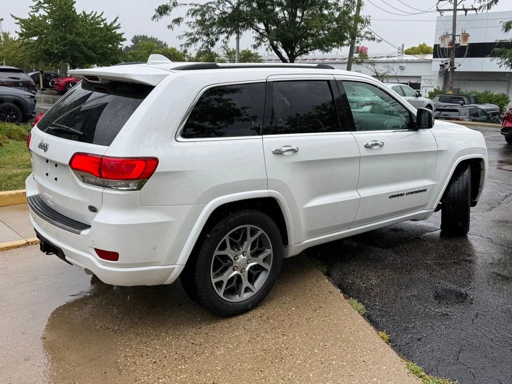 Used 2019 White Jeep Overland image 6