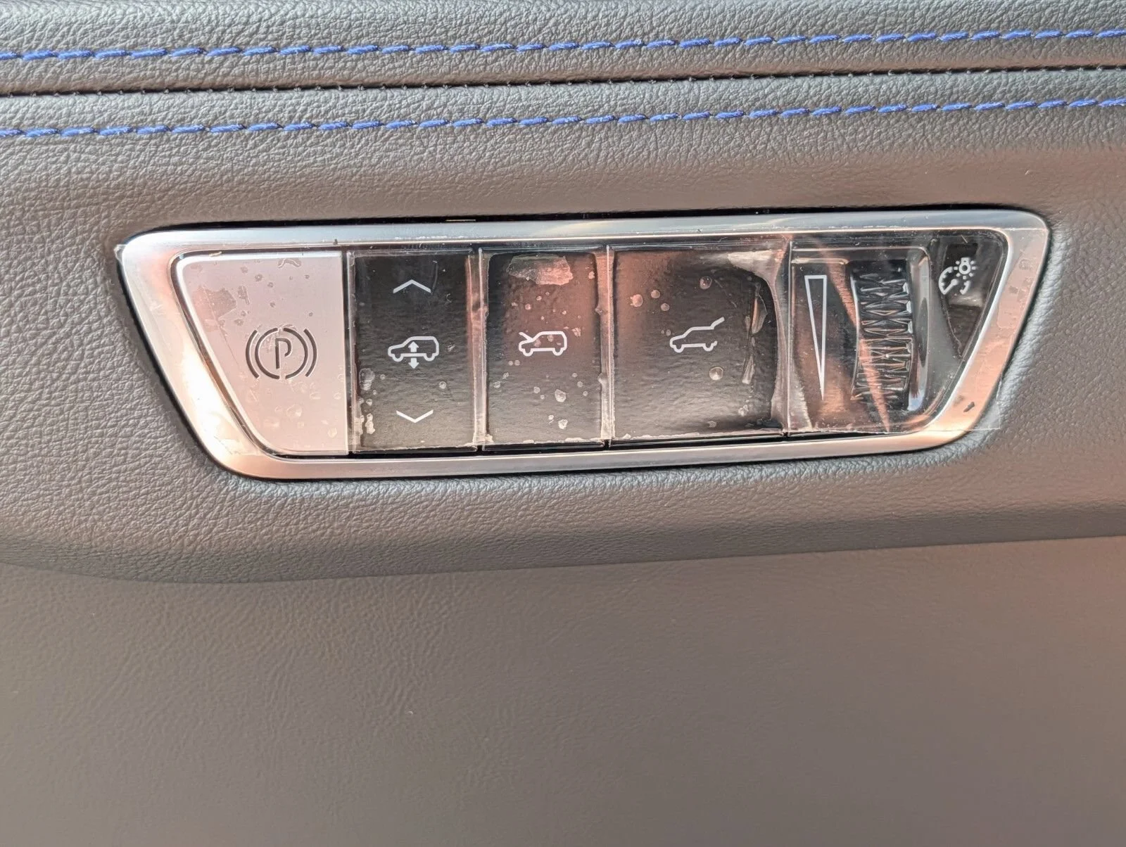2026 Cadillac Escalade IQ Sport - Photo 15