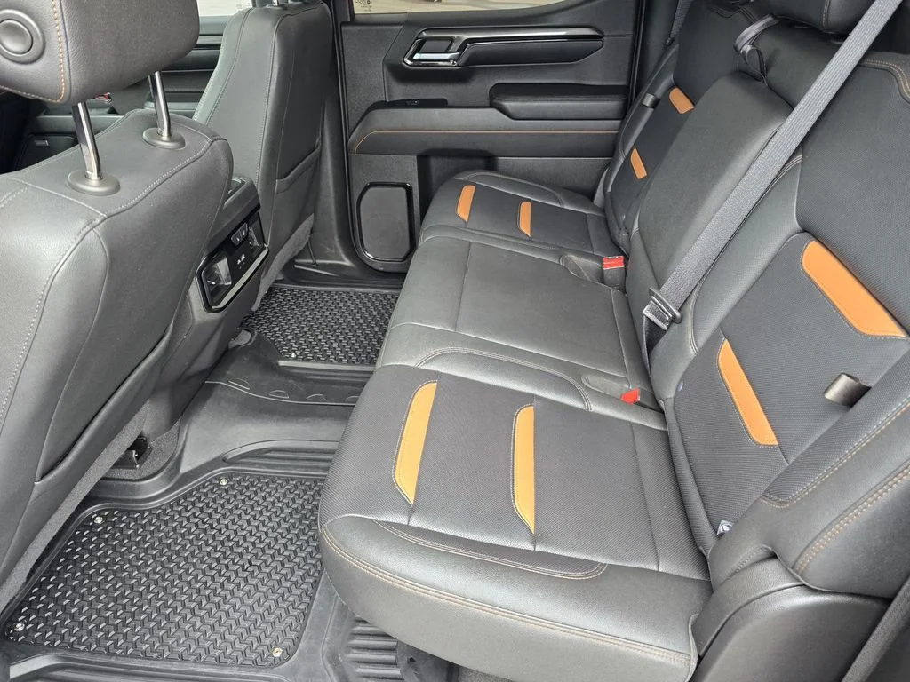 Certified Used 2022 Dynamic Blue Metallic GMC AT4 image 10
