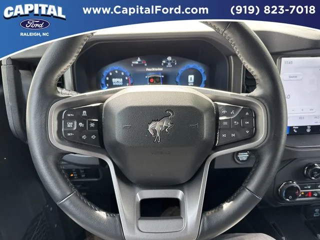 Used 2025 Gray Ford Badlands image 32