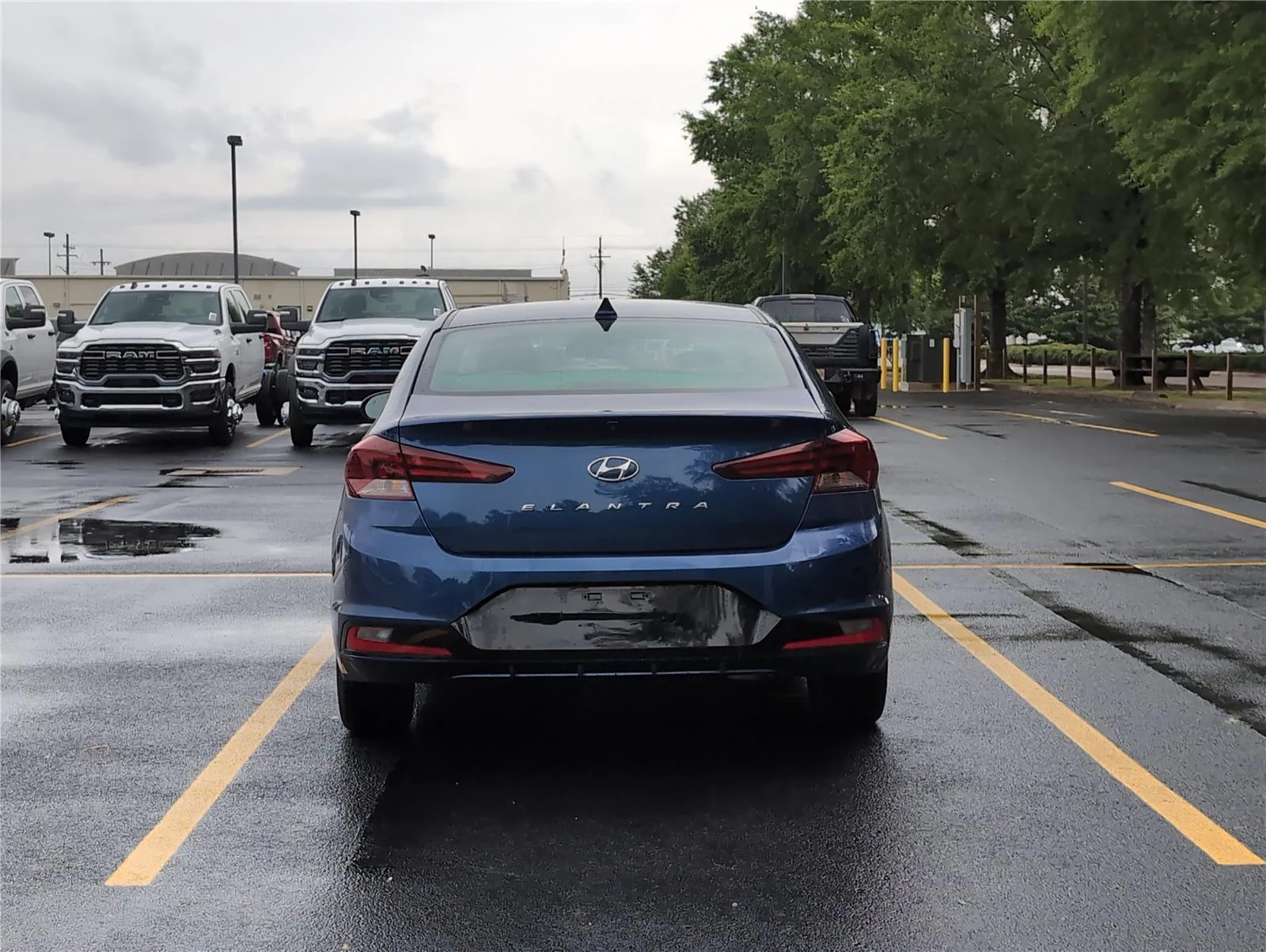 Used 2020 Lakeside Blue Hyundai SEL image 4