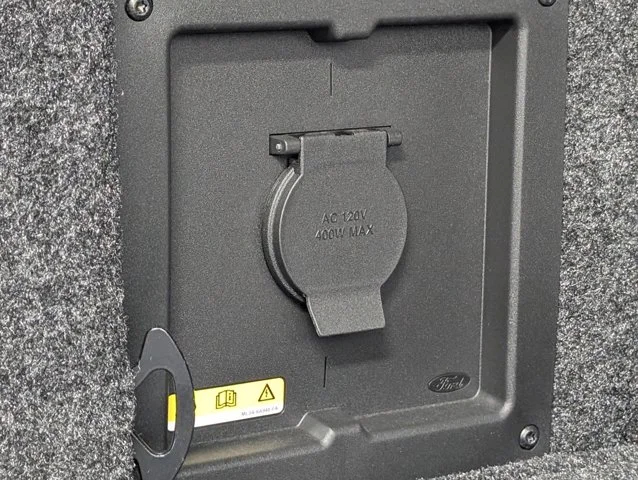 New 2026 Carbonized Gray Metallic Ford Lariat® image 63