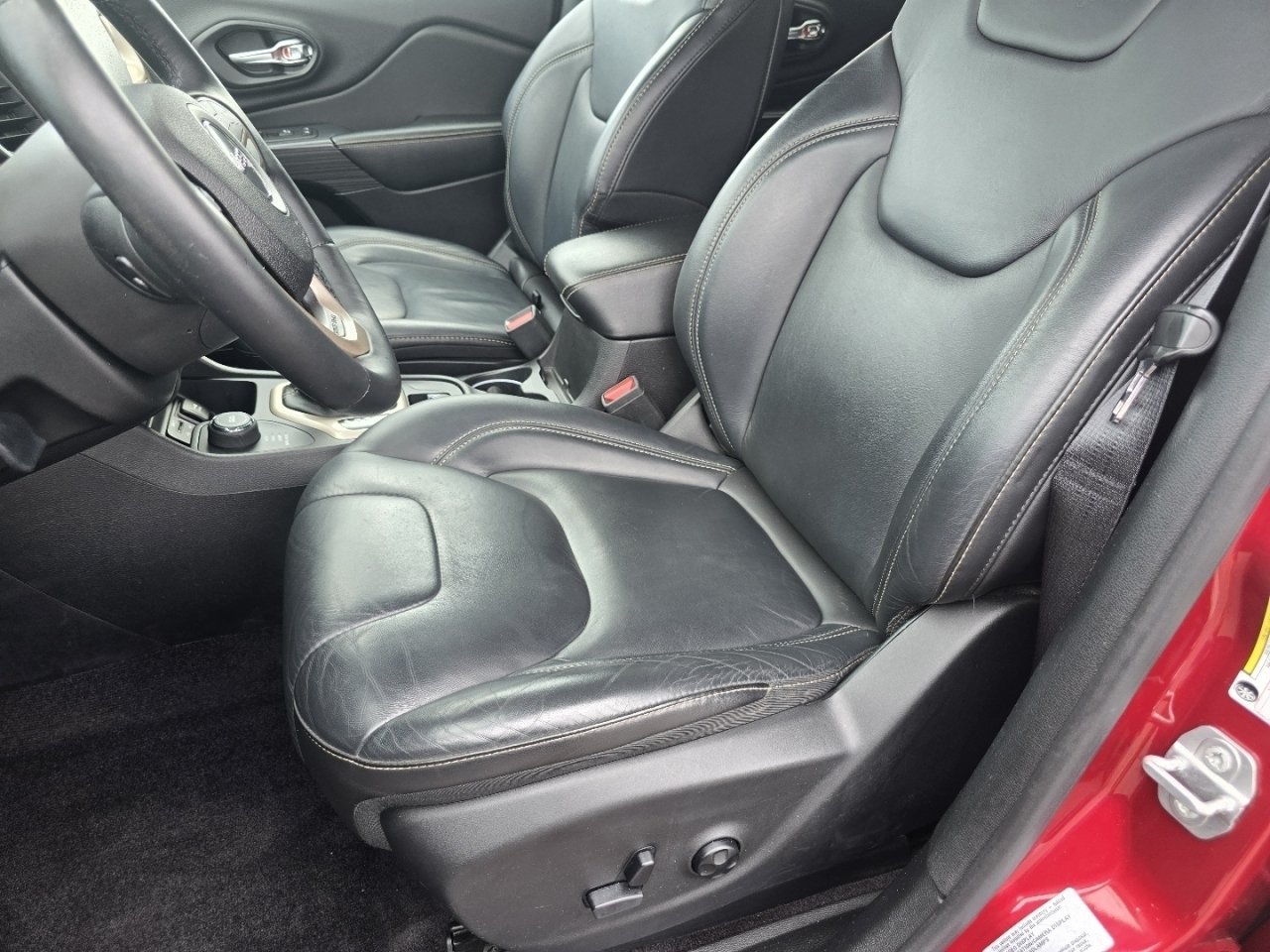 Used 2017 Red Jeep Limited image 23