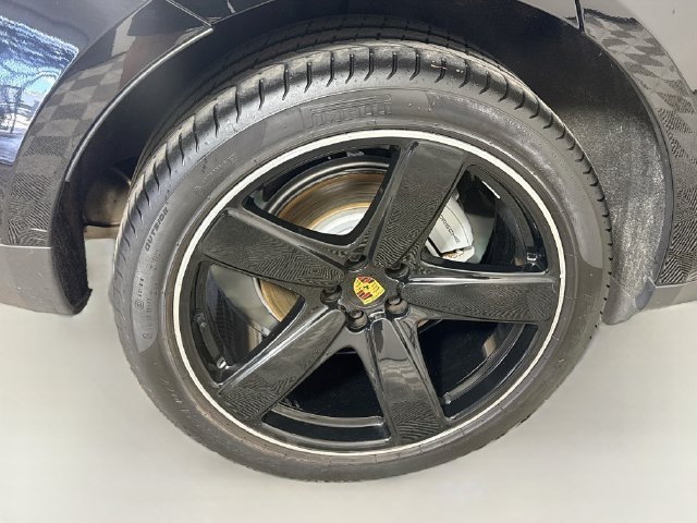 Used 2018 Black Porsche S image 27