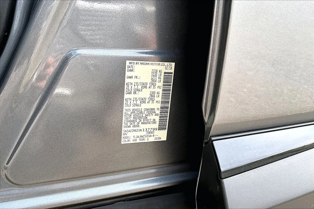 Used 2018 Gray Nissan SL image 30