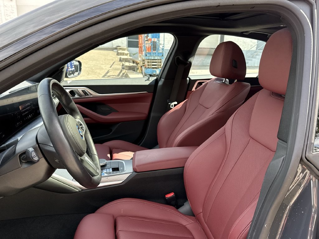 Certified Used 2024 Gray BMW xDrive40 image 3