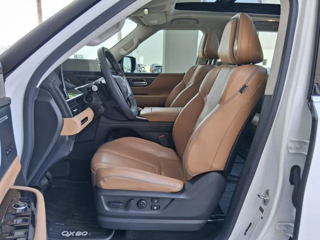 Used 2025 White INFINITI SENSORY image 19