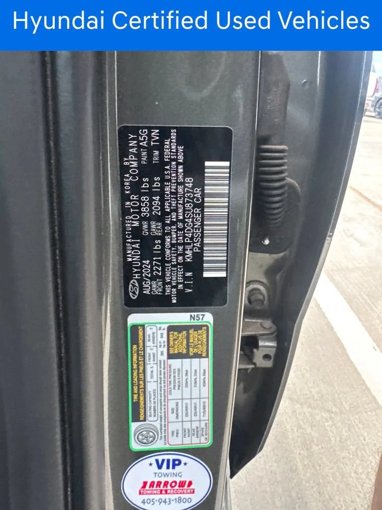 Certified Pre-Owned 2025 Hyundai Elantra Limited
