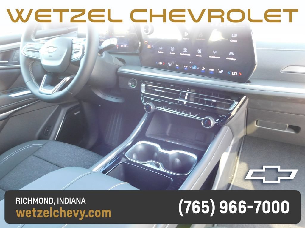 New 2027 Mosaic Black Metallic Chevrolet LT image 18