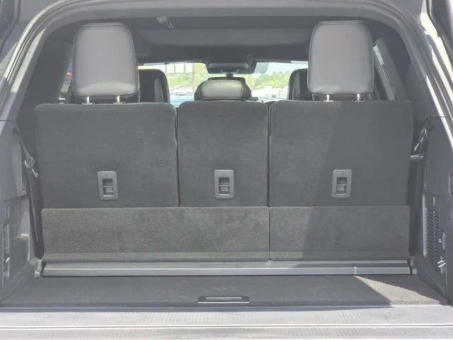 New 2027 Glacier Gray Metallic Tri-Coat Ford Platinum image 8