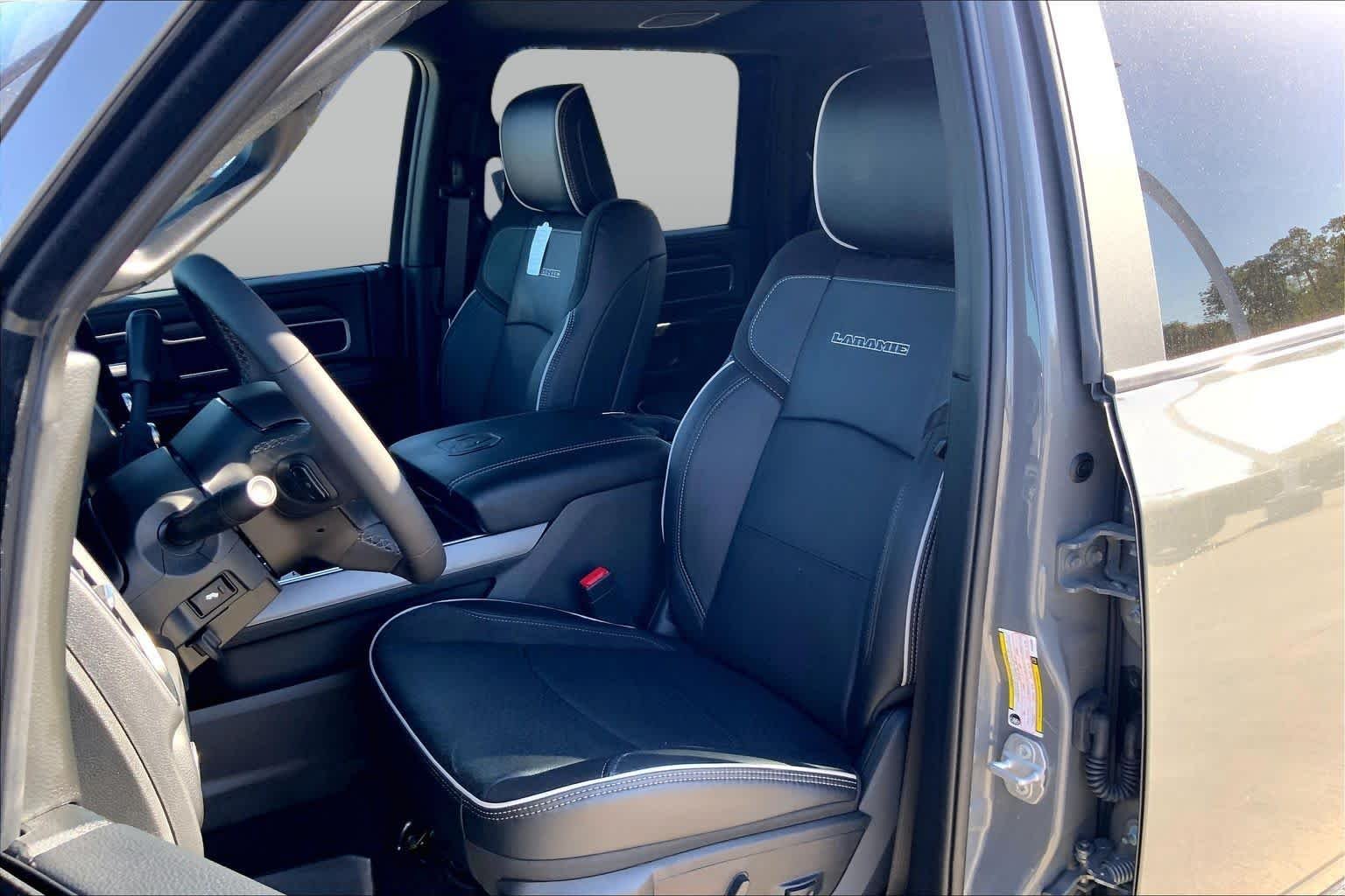 New 2026 Ceramic Gray Clear-Coat Exterior Paint RAM Laramie image 9