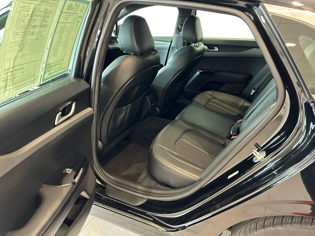Used 2022 Black Kia GT-Line image 47