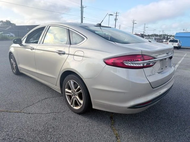 Used 2018 Gold Ford SE image 5
