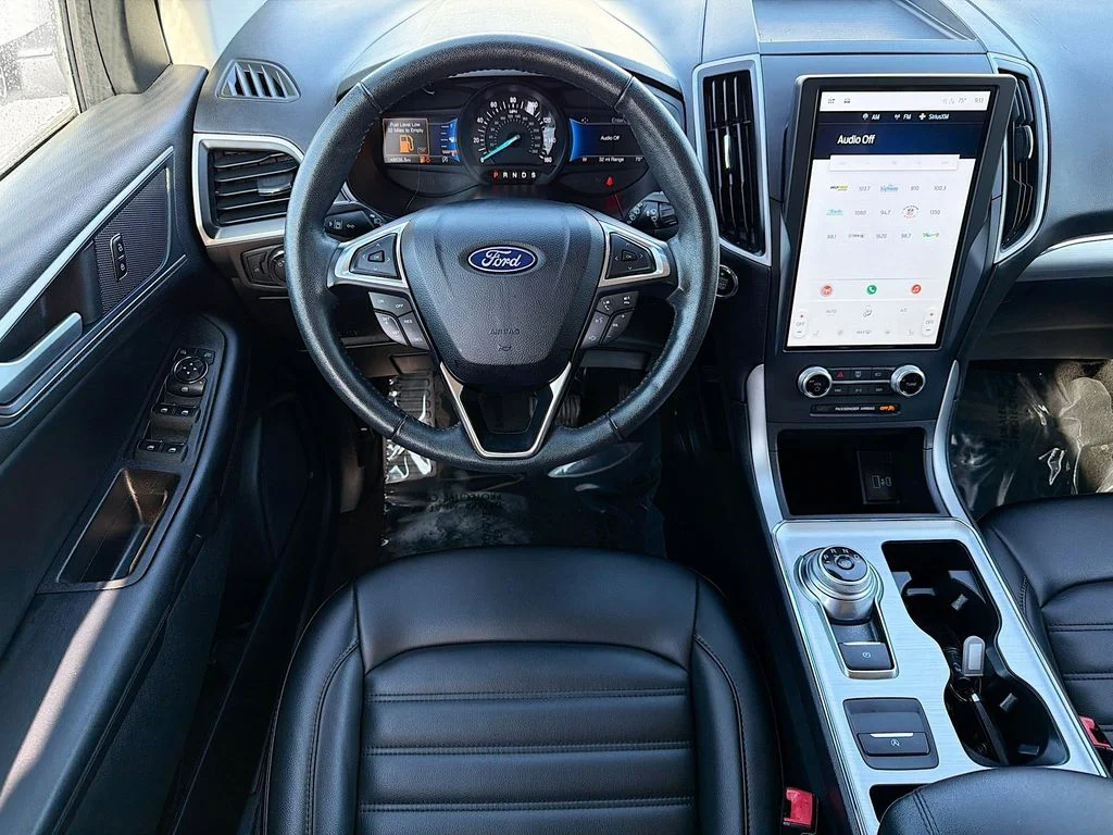 Used 2022 White Ford SEL image 15