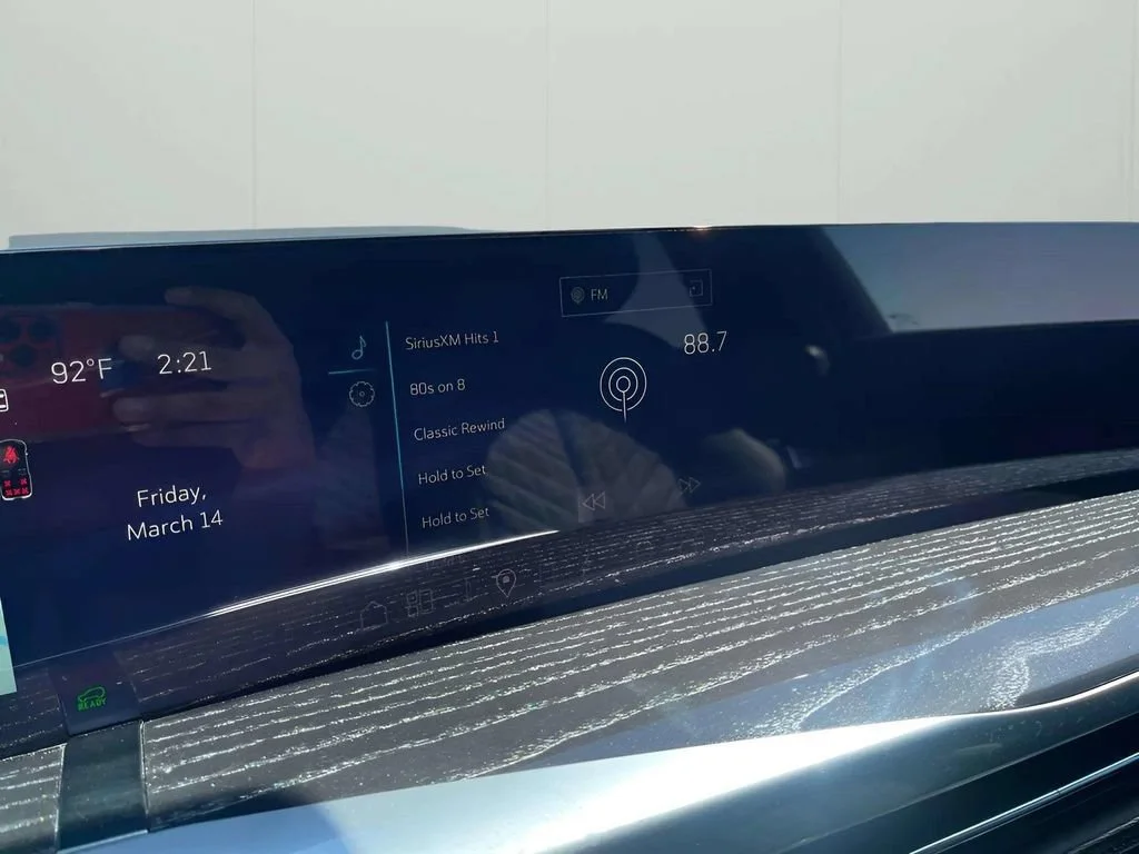 2025 Cadillac Escalade IQ Sport 1 - Photo 33