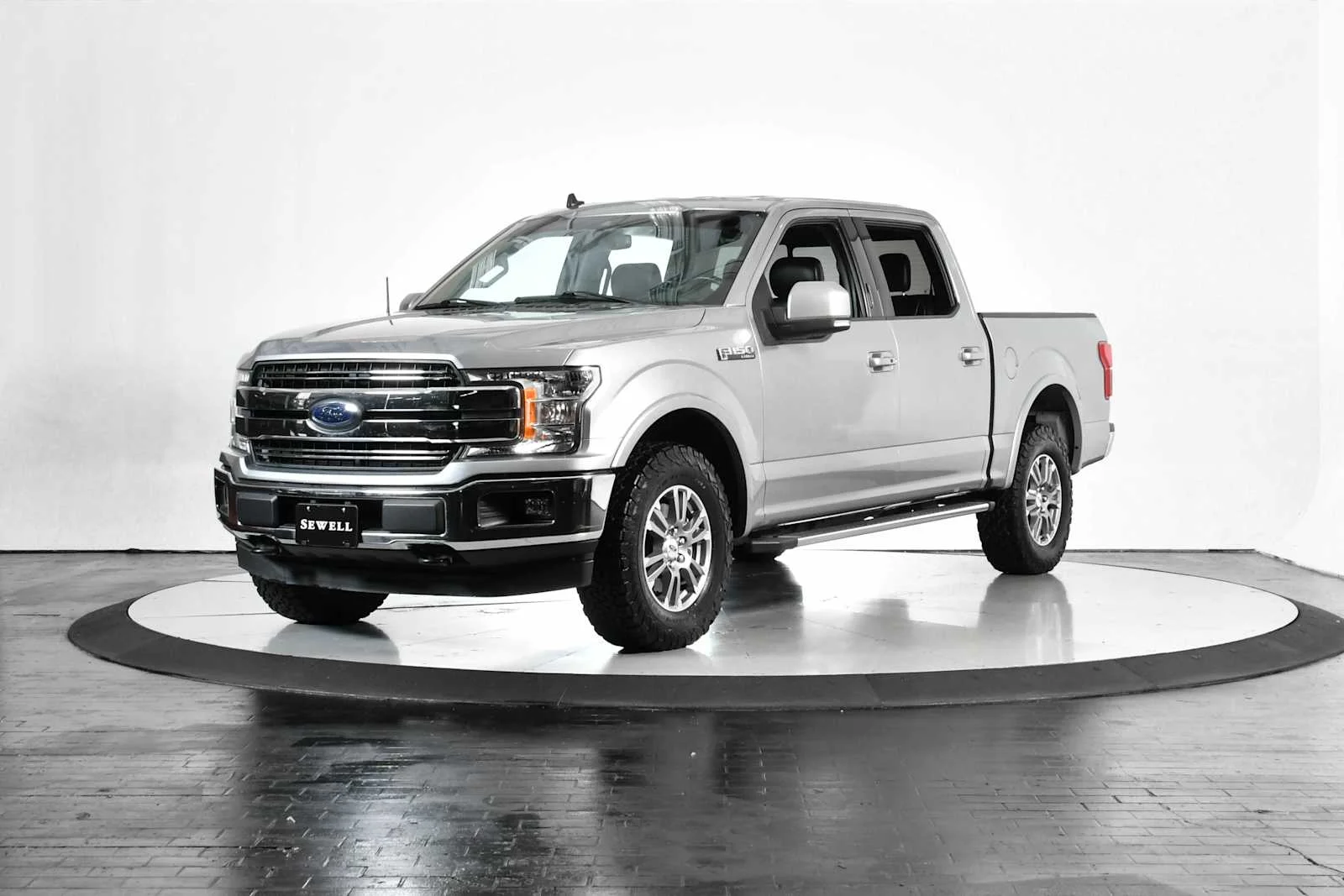 2020 Ford F-150 Lariat 4x4 SuperCrew 5-1/2 Box's photo