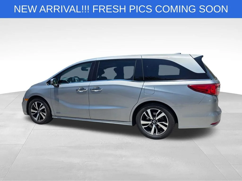 Used 2019 Silver Honda Elite image 4