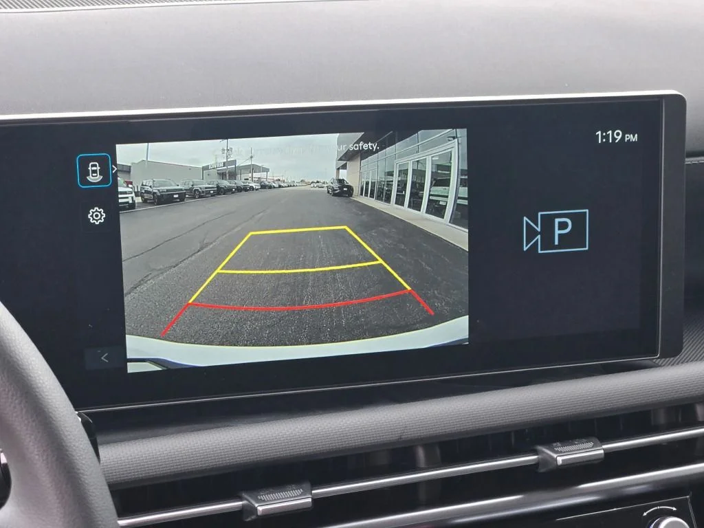 New 2026 White Pearl Hyundai SEL image 24