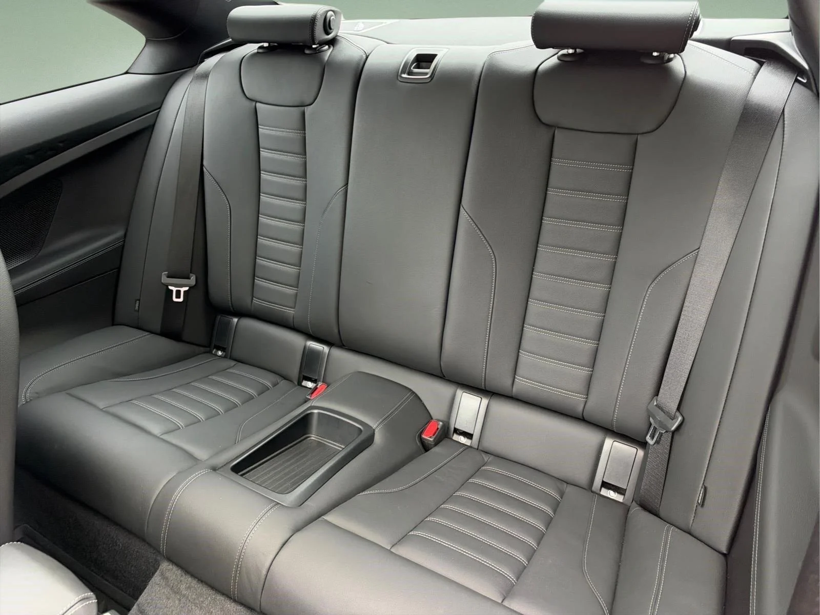 Used 2024 Brooklyn Gray Metallic BMW  image 21
