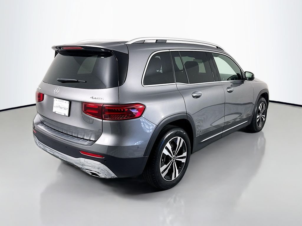 Used 2026 Gray Mercedes-Benz GLB 250 image 9