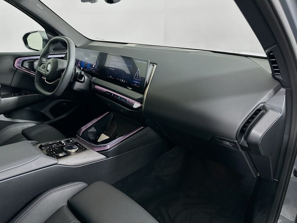 Used 2025 Skyscraper Grey Metallic BMW 30 xDrive image 28