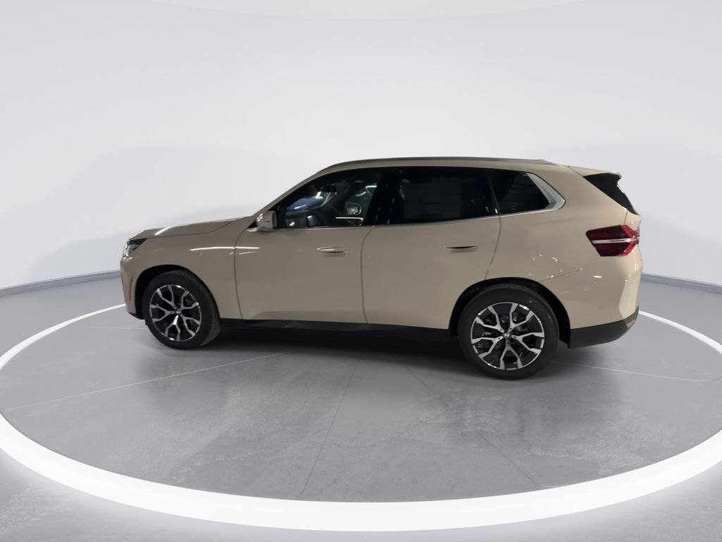 Used 2026 Gray Metallic BMW 30 xDrive image 5