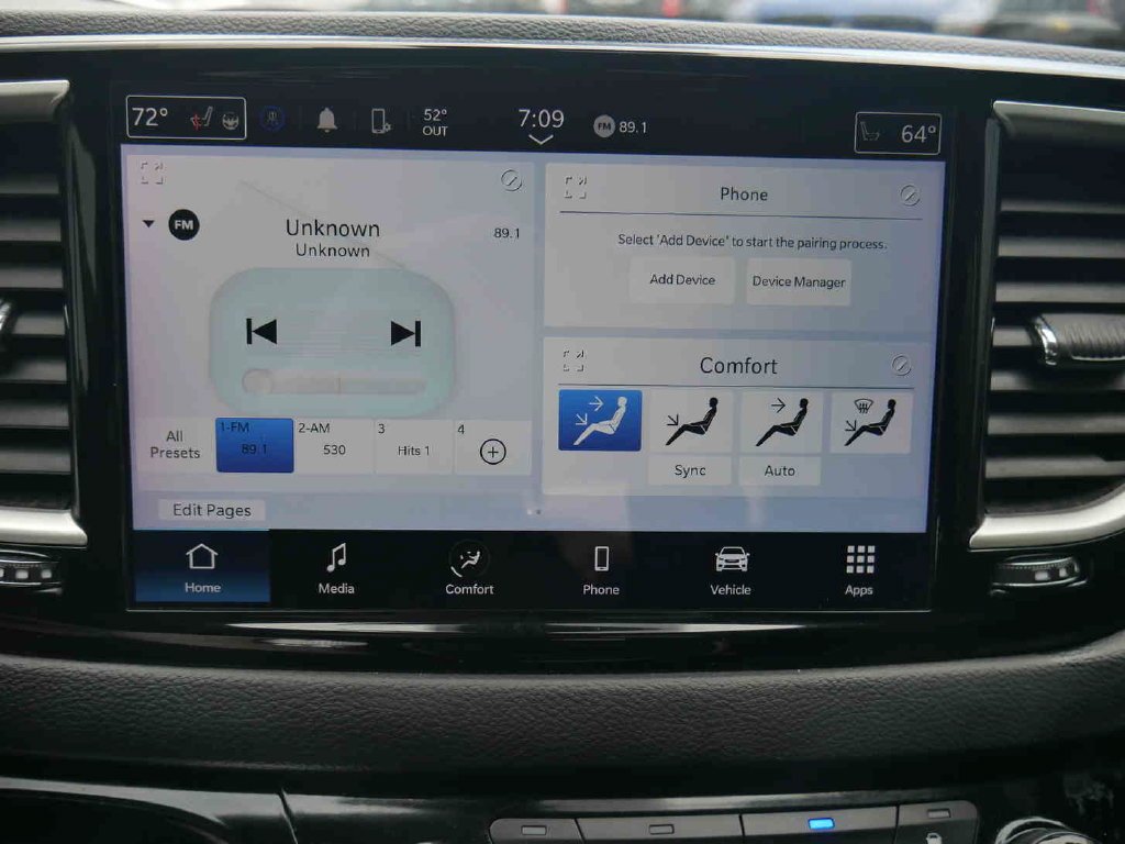 Used 2024 White Chrysler Touring L image 30