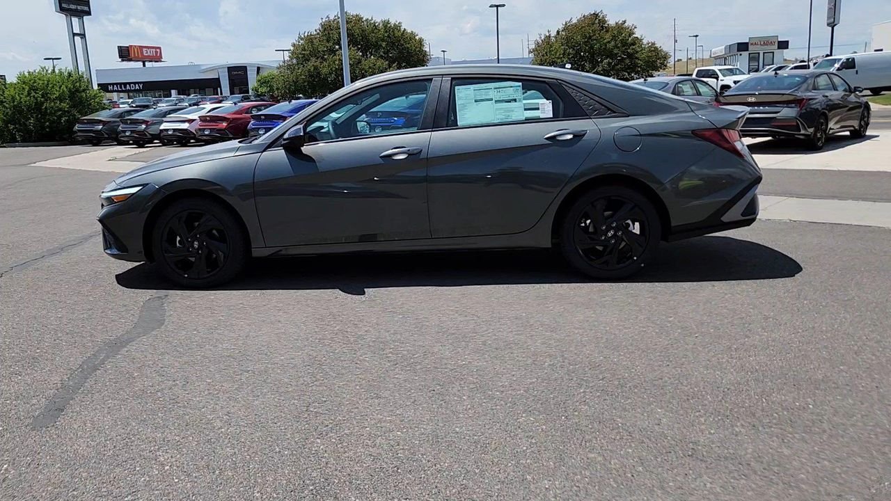 New 2026 Amazon Gray Hyundai SEL Sport image 2