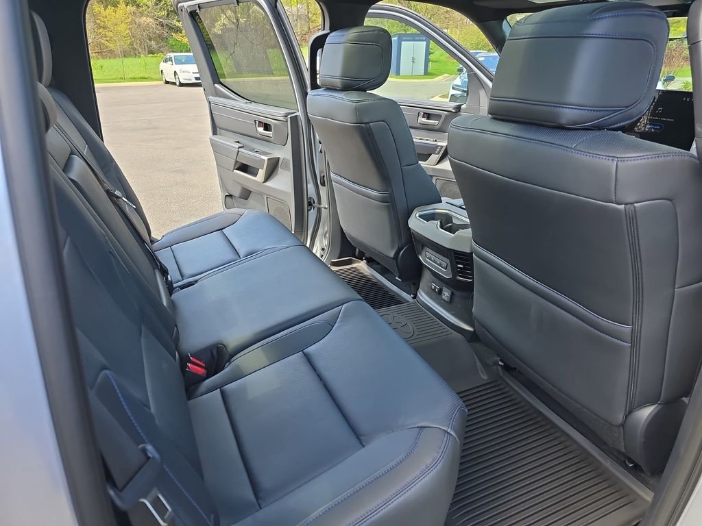2026 Toyota Tundra Platinum - Photo 14