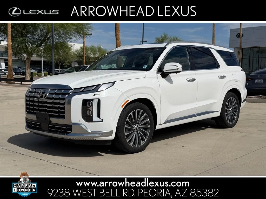 Used 2023 White Hyundai Calligraphy image 1