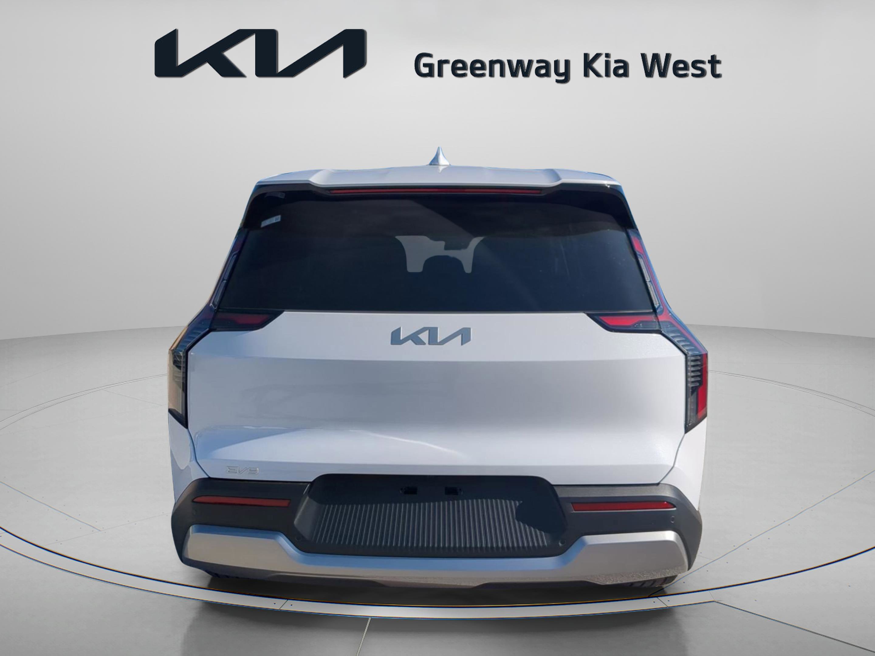 New 2026 Glacial White Pearl Kia Light Long Range RWD image 7