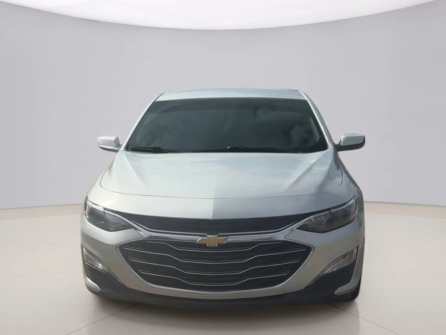 Used 2019 Silver Chevrolet LT image 8