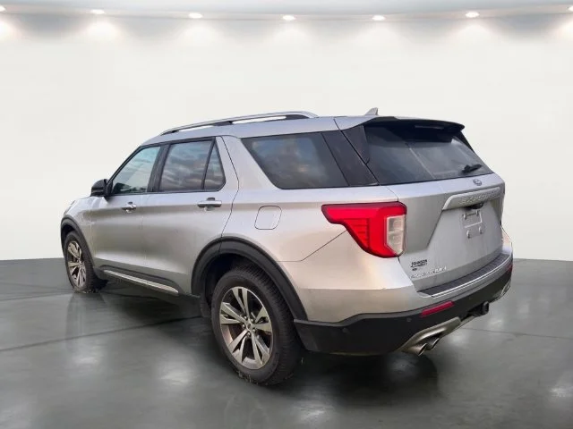 Used 2020 Silver Ford Platinum image 16