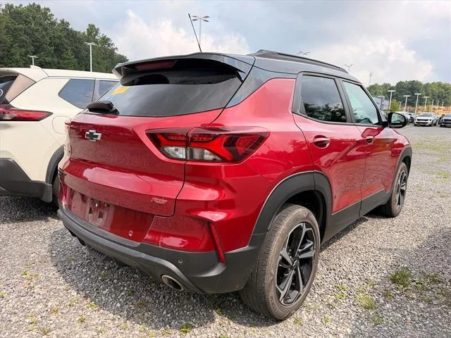 Used 2021 Red Chevrolet RS image 10