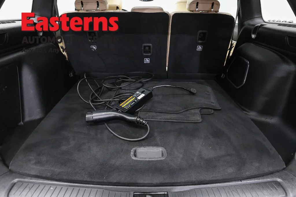 Used 2024 White Jeep 4xe image 9