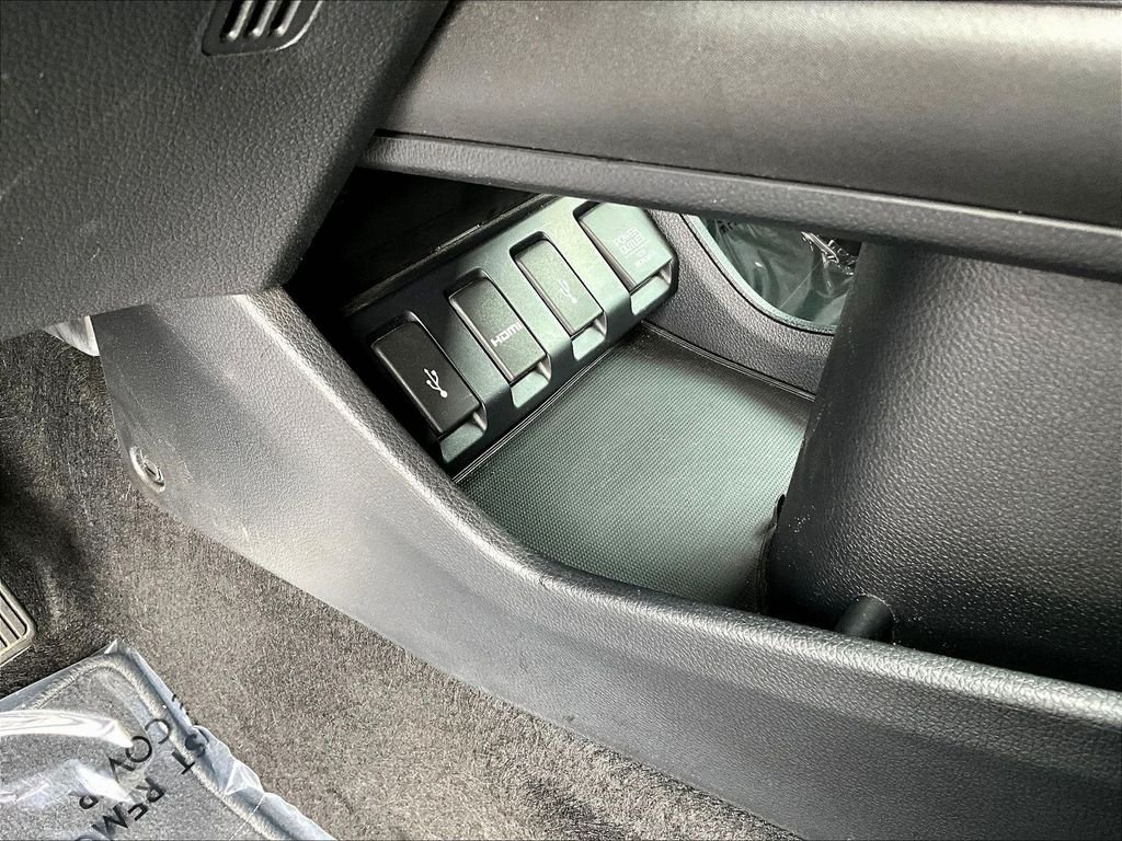 Used 2016 Purple Honda EX image 19
