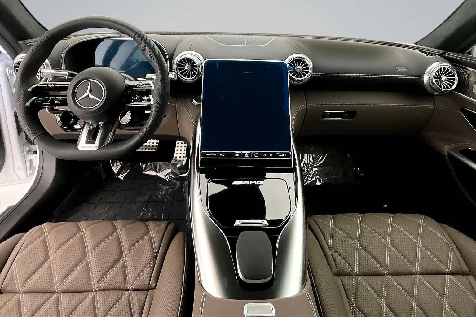 New 2026 MANUFAKTUR Moonlight White Metallic Mercedes-Benz AMG® GT 55 Coupe image 10