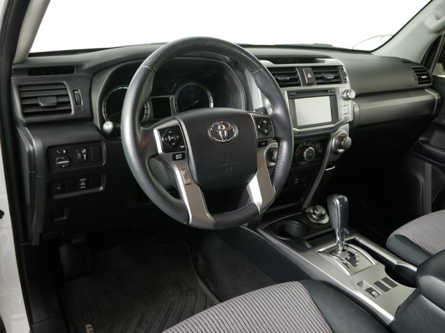 2019 Toyota 4Runner SR5 - Photo 10