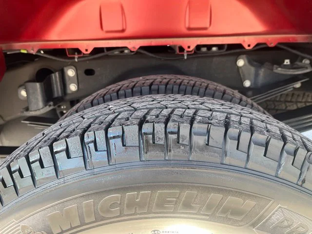 Used 2026 Volcanic Red Tintcoat GMC SLT DRW image 9