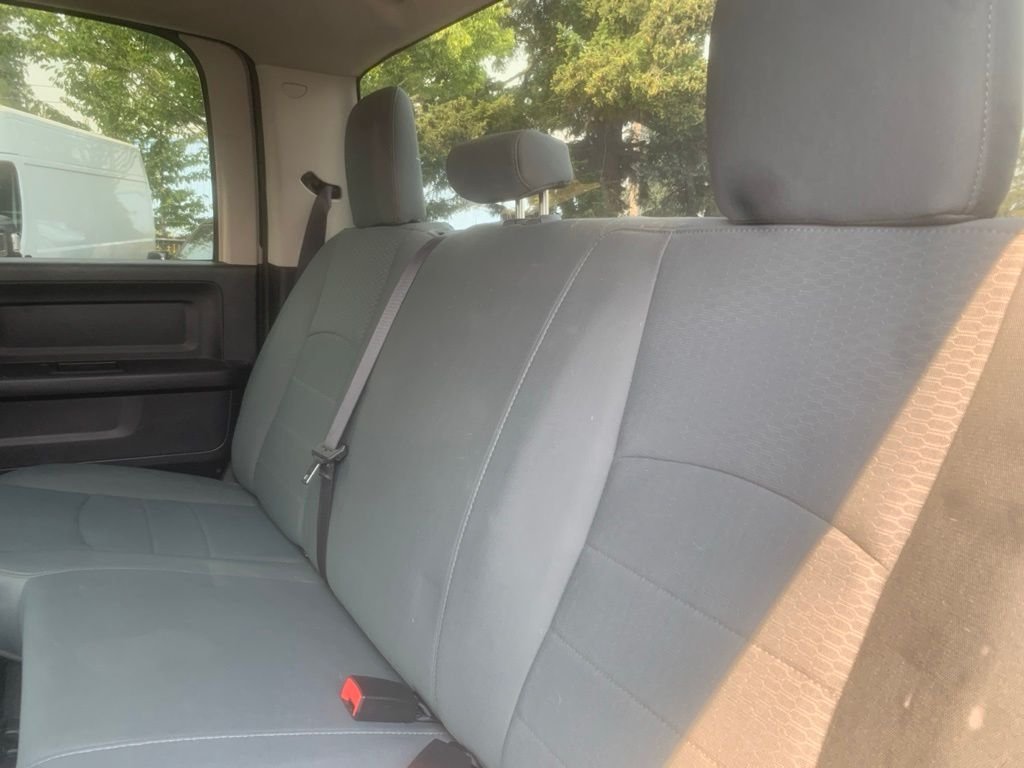 Used 2017 Granite Crystal Metallic Clearcoat Ram Tradesman image 23