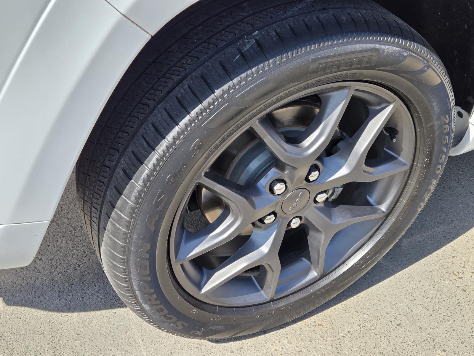 Used 2019 Bright White Clearcoat Jeep Limited X image 9