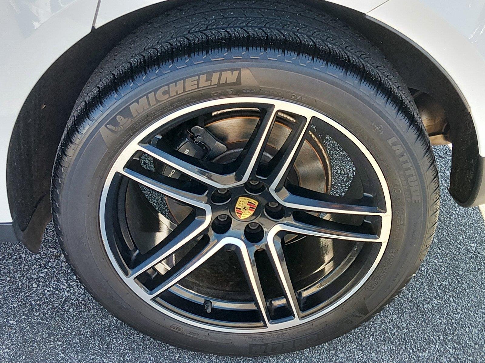 Used 2020 White Porsche  image 12