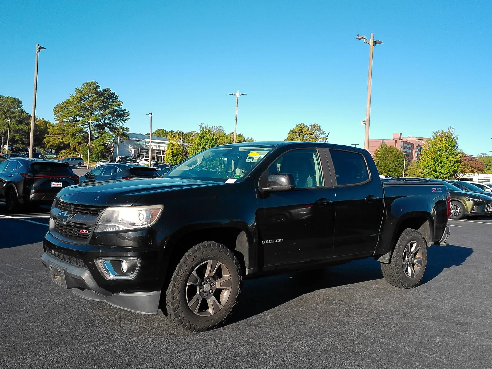 Used 2016 Black Chevrolet Z71 image 6