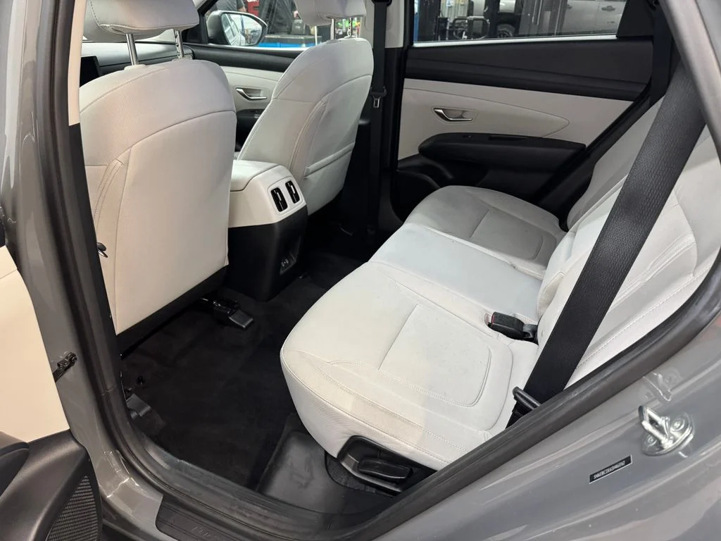 Used 2025 Gray Hyundai SEL image 15