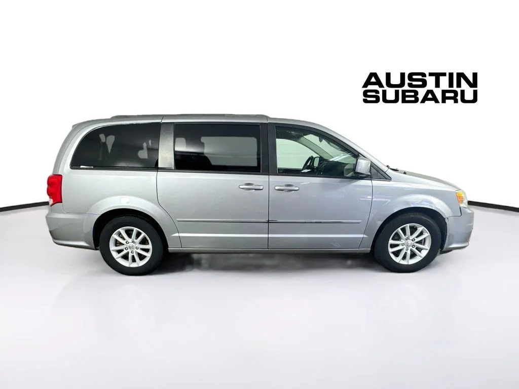 Used 2015 Silver Dodge SXT image 8