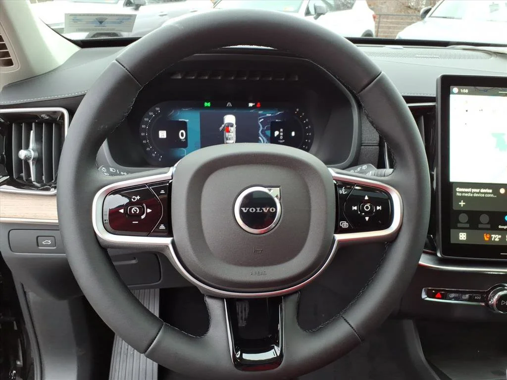 2026 Volvo XC90 Plus - Photo 14