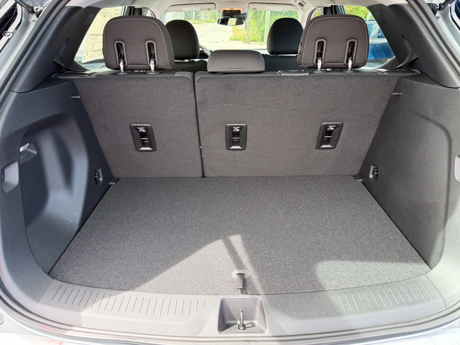 2027 Chevrolet Bolt LT - Photo 21