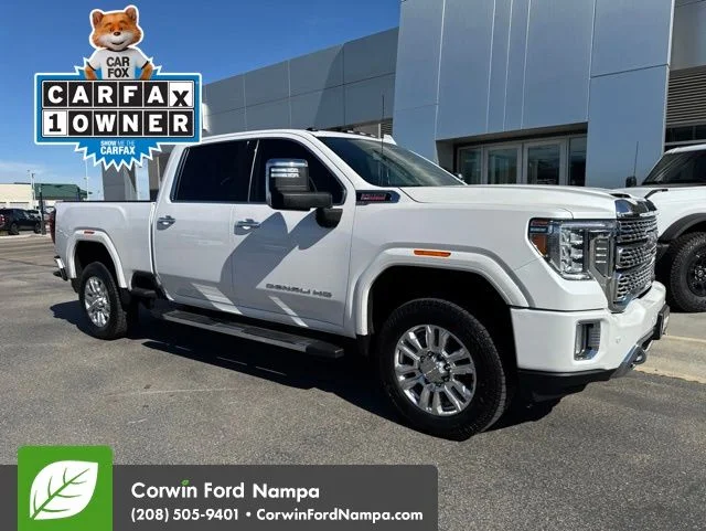 2022 GMC Sierra 4WD Crew Cab Standard Box Denali's photo