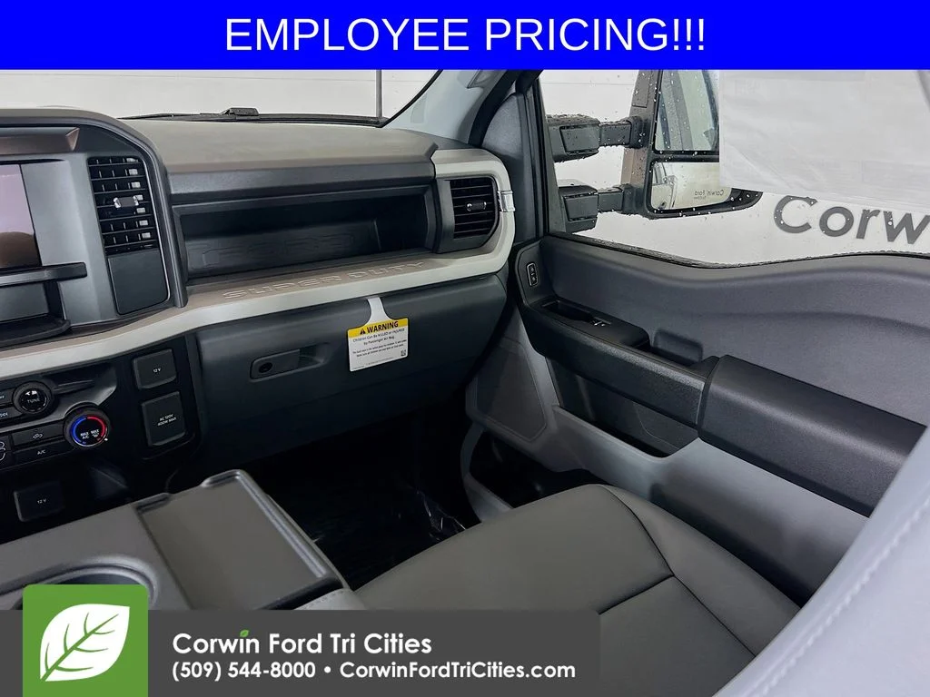 New 2026 Oxford White Ford XL image 23